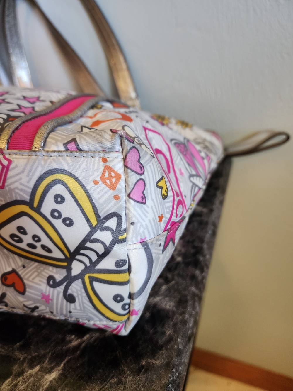 Coach Poppy Butterfly And Flower Graffiti Tote K1076-f15712 - Picture 5 of 14